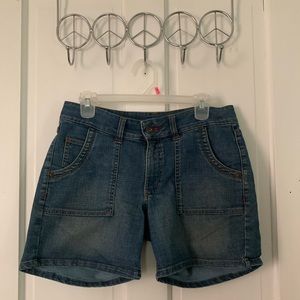 Woman’s Jean shorts